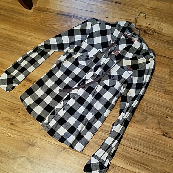 Tops - Plaid flannel